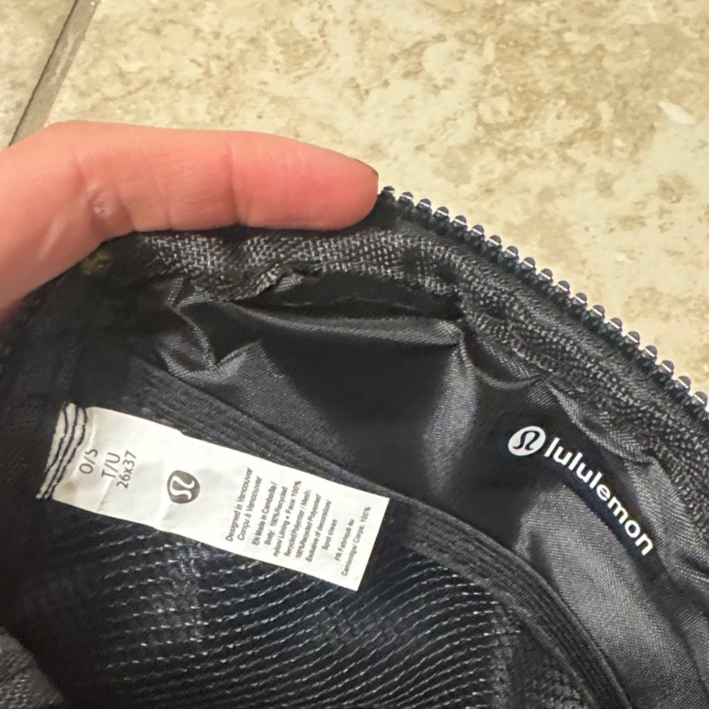 lululemon athletica Black Belt Bag - Picture 3 of 5